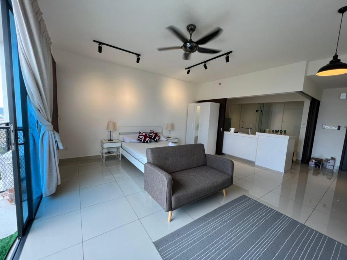 Francesco Suite - Trefoil Setia Alam-Near Setia City Mall & Setia Convention Centre Exterior photo